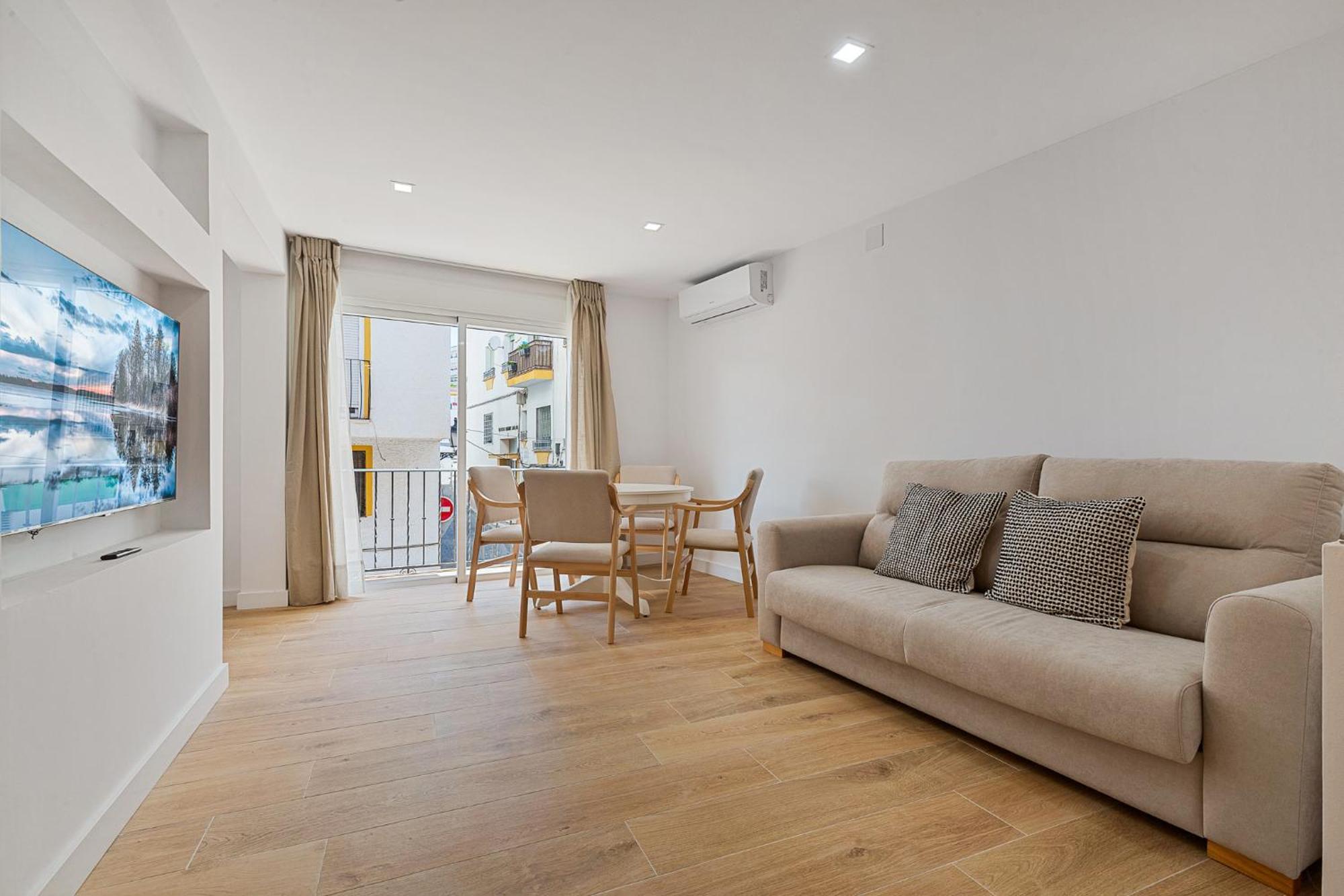 Dennilenni A Marbella Centro Apartment Ngoại thất bức ảnh